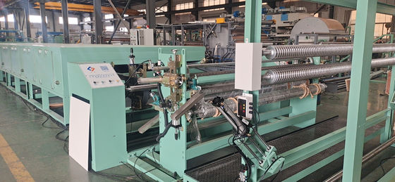 Máquina de revestimento de pontos de PVC com cilindro redondo antiderrapante para fábrica de moqueteiras