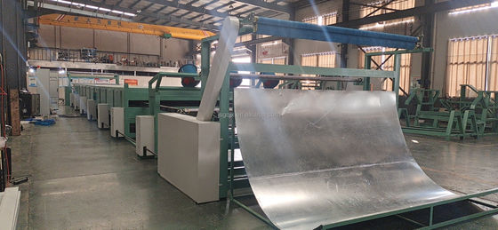 Máquina de revestimento de pontos de PVC com cilindro redondo antiderrapante para fábrica de moqueteiras