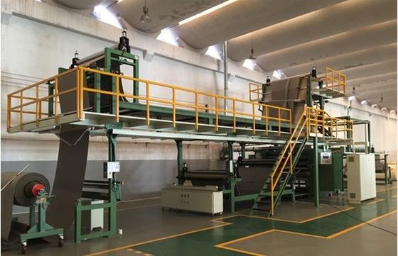 Máquina de laminação de chamas três em uma para produtos não tecidos e couro artificial