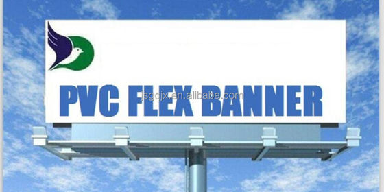 Máquina de fabricação de bandeiras flexíveis de laminagem de filme de PVC com tensão