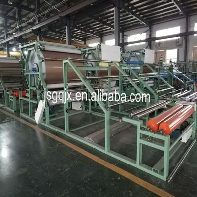 Máquina de colagem de materiais têxteis para produção de tecidos têxteis