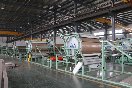 Máquina de laminação para materiais de embalagem Voltagem 380V Grau automático